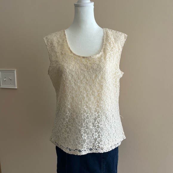 Adiva Cream Lace Sleeveless Blouse - Picture 1 of 4
